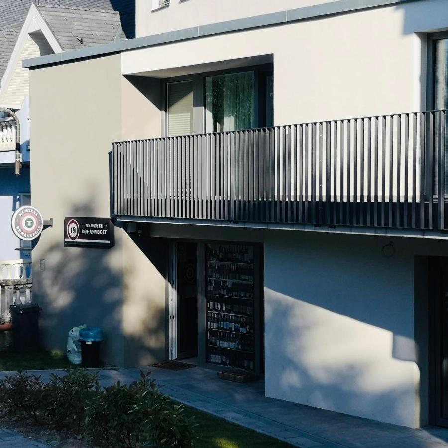 Lotusbluete Appartement In Heviz Mit Tiefgarage Und Panoramaterrasse Exteriér fotografie